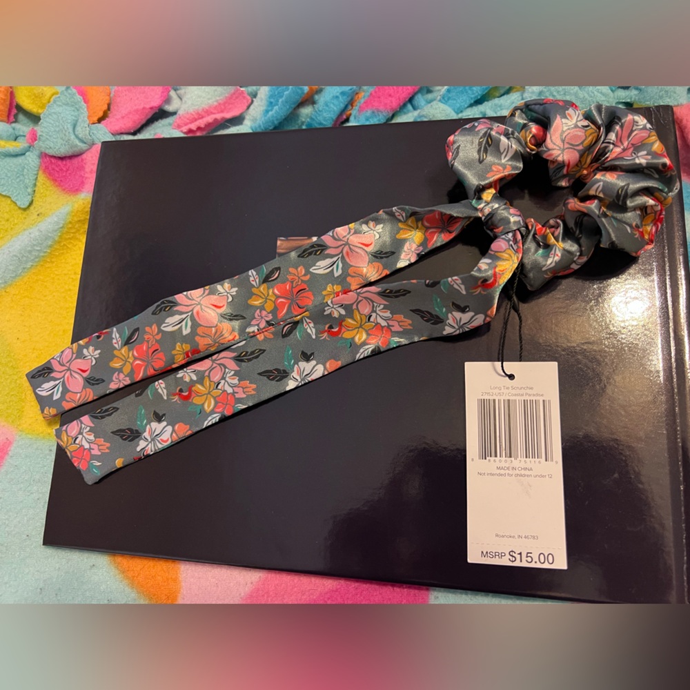 VERA BRADLEY - Long Tie Scrunchie